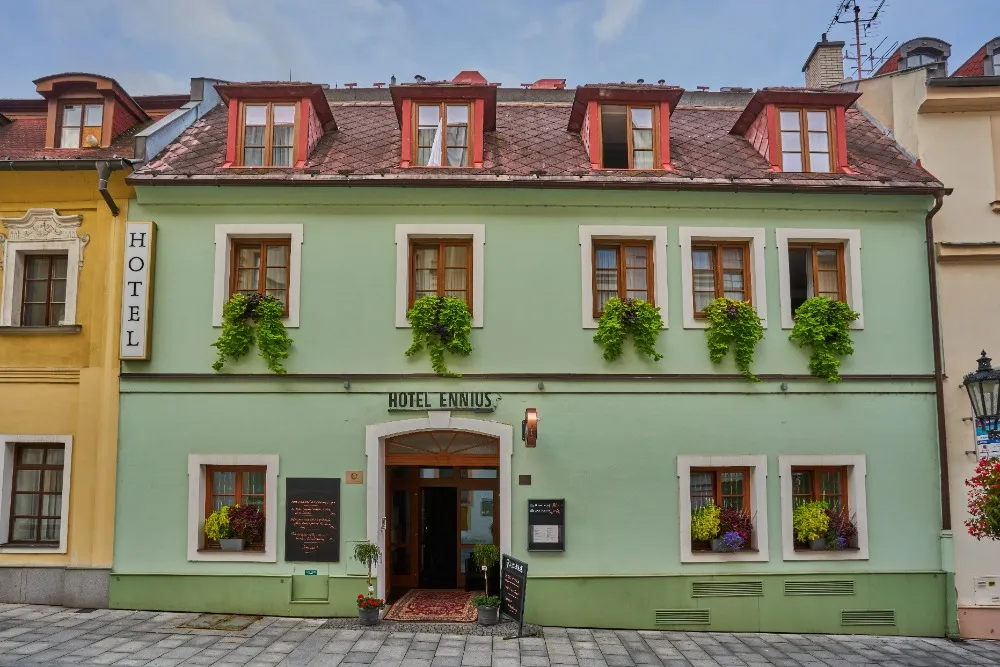 Restaurace HOTEL ENNIUS – Klatovy a okolí